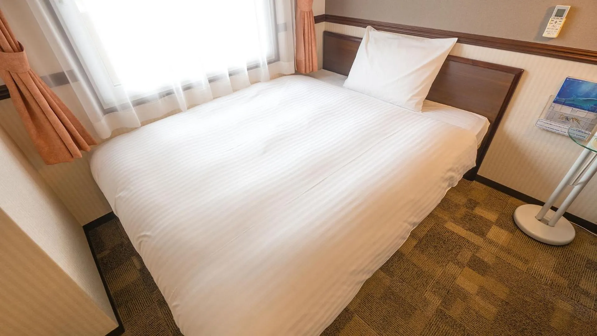 Toyoko Inn Shin-Osaka Chuo-Guchi Honkan 3*, Osaka Japan